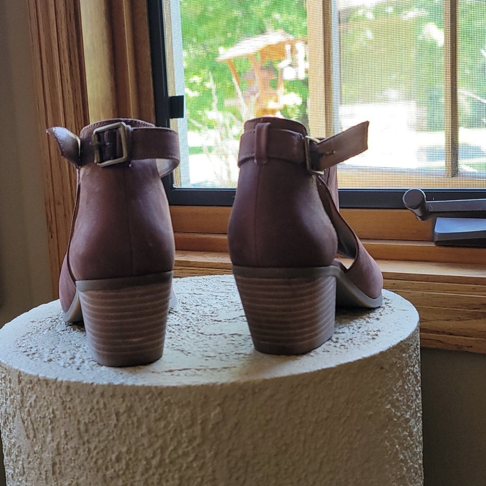 Lucky Brand sandals - Picture 3 of 4